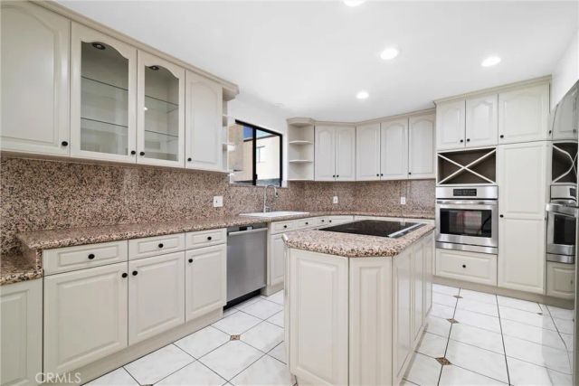 5335 White Oak Avenue A, Encino, CA 91316