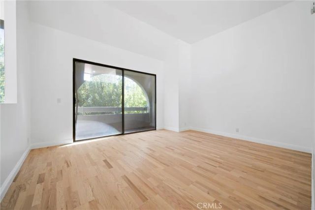5335 White Oak Avenue A, Encino, CA 91316