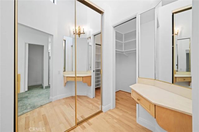 5335 White Oak Avenue A, Encino, CA 91316