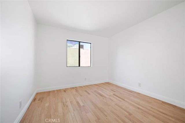 5335 White Oak Avenue A, Encino, CA 91316