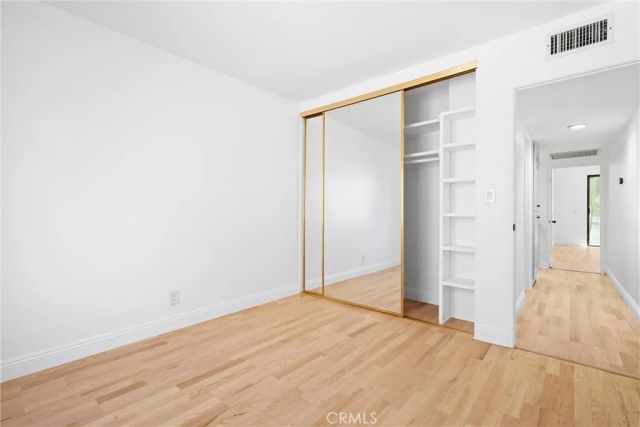 5335 White Oak Avenue A, Encino, CA 91316