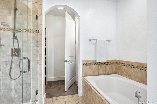 3823 W 39th Avenue, Denver, CO 80211