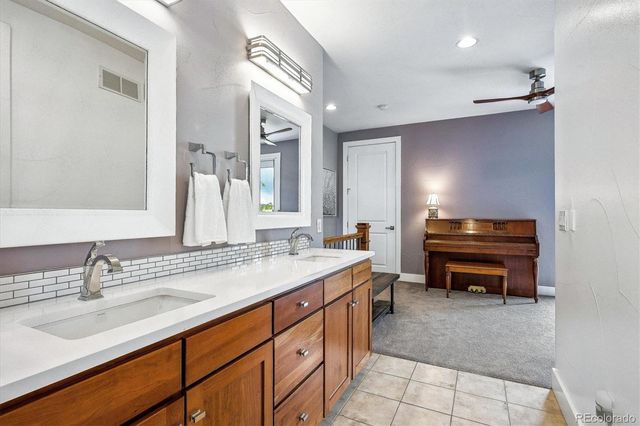 3823 W 39th Avenue, Denver, CO 80211