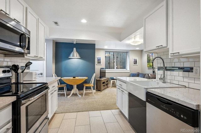 3823 W 39th Avenue, Denver, CO 80211