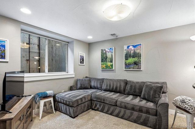 3823 W 39th Avenue, Denver, CO 80211