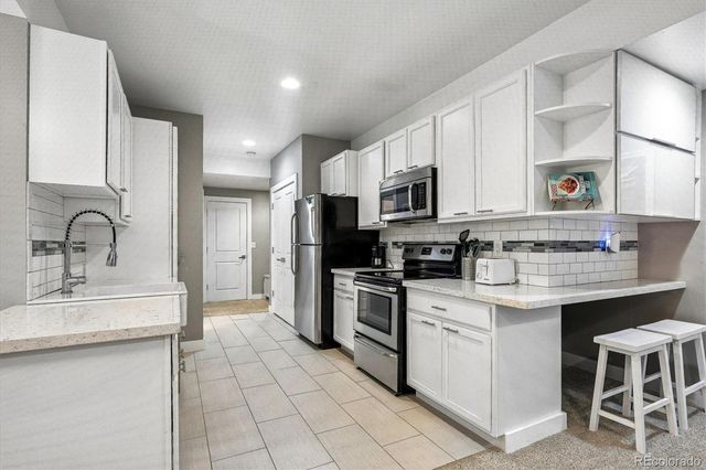 3823 W 39th Avenue, Denver, CO 80211