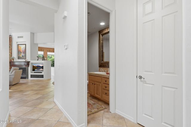9270 E THOMPSON PEAK Parkway 303, Scottsdale, AZ 85255