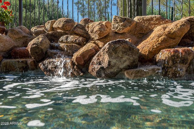 9270 E THOMPSON PEAK Parkway 303, Scottsdale, AZ 85255