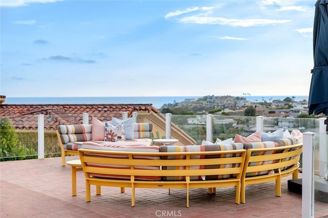 343 Emerald Bay, Laguna Beach, CA 92651