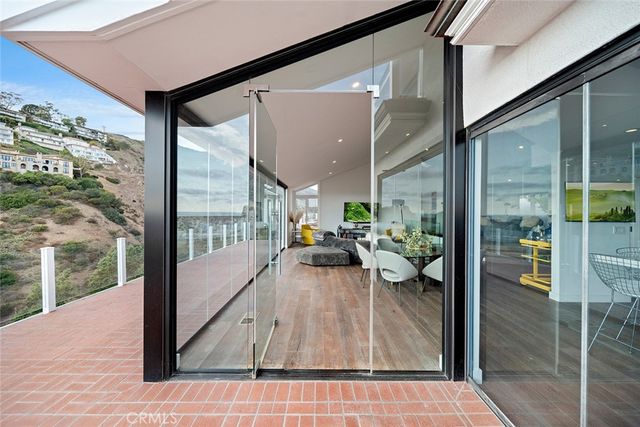 343 Emerald Bay, Laguna Beach, CA 92651