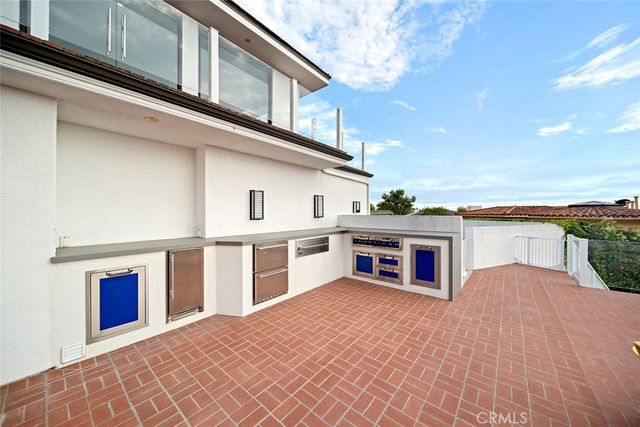 343 Emerald Bay, Laguna Beach, CA 92651