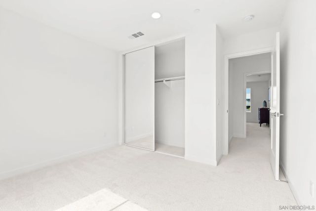 2548 Chamomile Ln, Carlsbad, CA 92008