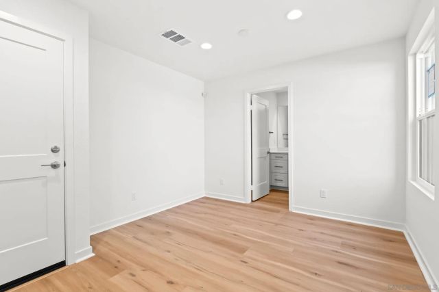 2548 Chamomile Ln, Carlsbad, CA 92008