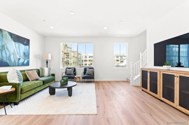 2548 Chamomile Ln, Carlsbad, CA 92008