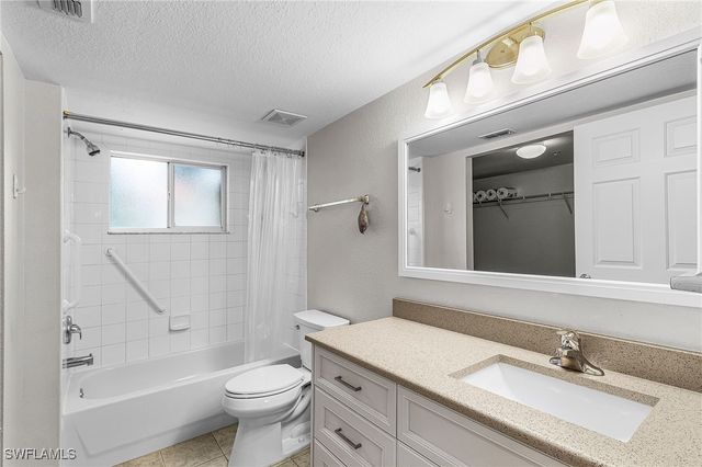 8284 Key Royal CIR 1324, Naples, FL 34119