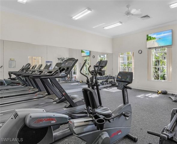 8284 Key Royal CIR 1324, Naples, FL 34119