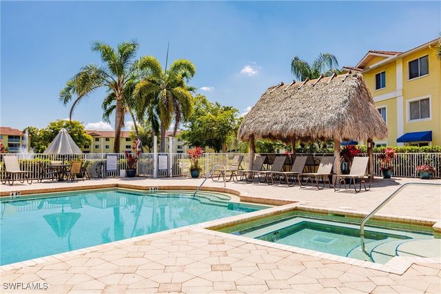 8284 Key Royal CIR 1324, Naples, FL 34119