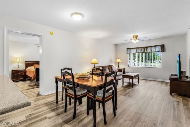 8284 Key Royal CIR 1324, Naples, FL 34119