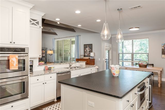 421 N Limestone Drive, Fayetteville, AR 72701