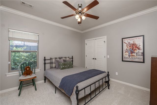 421 N Limestone Drive, Fayetteville, AR 72701