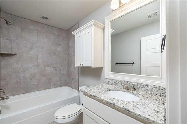 421 N Limestone Drive, Fayetteville, AR 72701