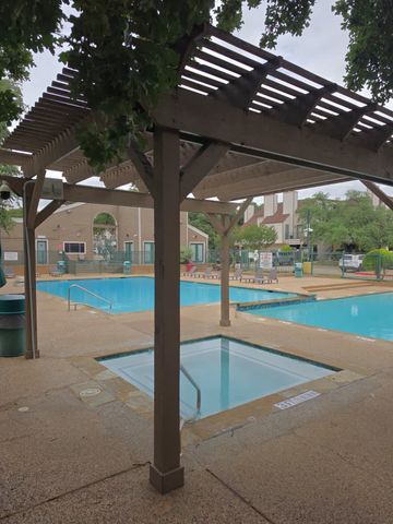 2304 Balsam Drive E107, Arlington, TX 76006