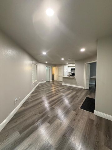 2304 Balsam Drive E107, Arlington, TX 76006