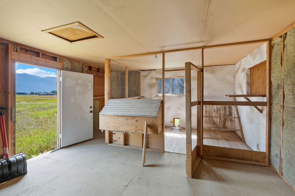 185 Kokanee Bend Drive, Columbia Falls, MT 59912 photo 52