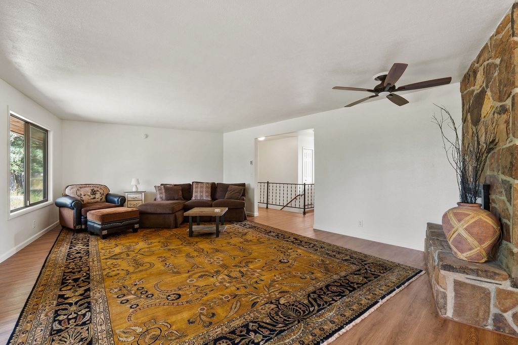 185 Kokanee Bend Drive, Columbia Falls, MT 59912 photo 9