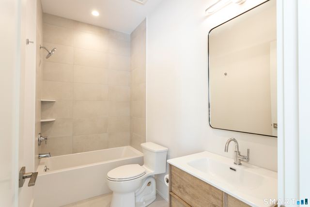 10 Wakenor Road, Westport, CT 06880