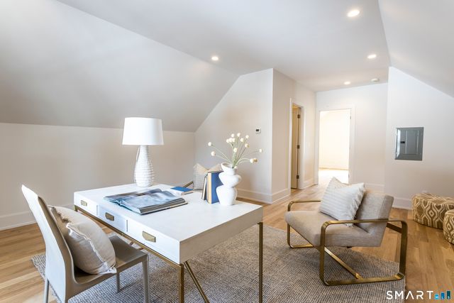 10 Wakenor Road, Westport, CT 06880