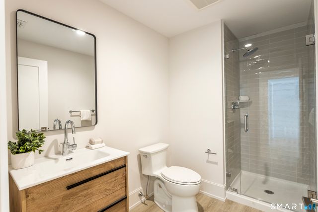 10 Wakenor Road, Westport, CT 06880