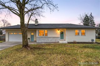 6566 Cherrywood Avenue, Jenison, MI 49428