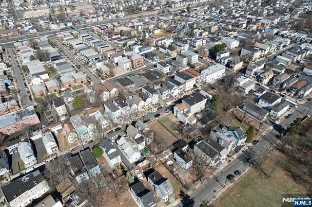 252 Ellis Avenue, Irvington, NJ 07111