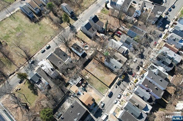 252 Ellis Avenue, Irvington, NJ 07111