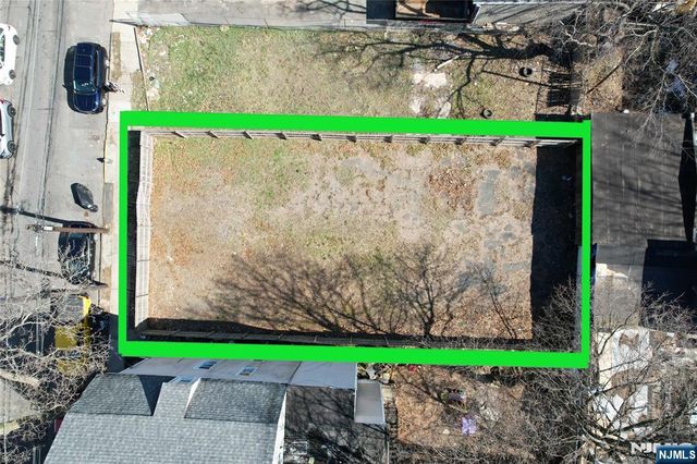 252 Ellis Avenue, Irvington, NJ 07111