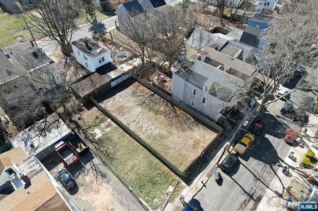 252 Ellis Avenue, Irvington, NJ 07111