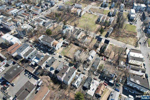 252 Ellis Avenue, Irvington, NJ 07111