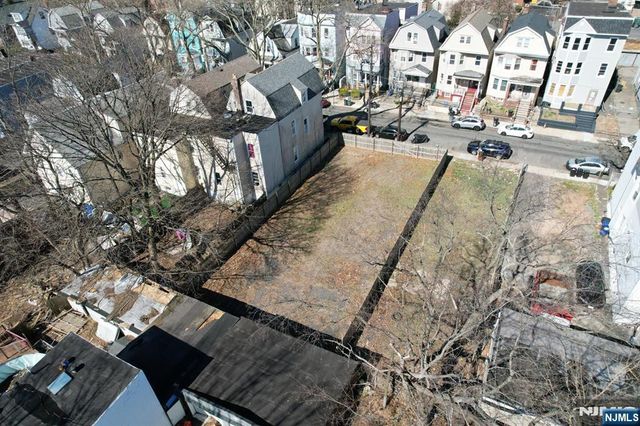 252 Ellis Avenue, Irvington, NJ 07111