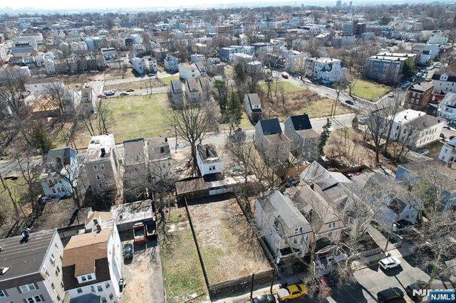 252 Ellis Avenue, Irvington, NJ 07111