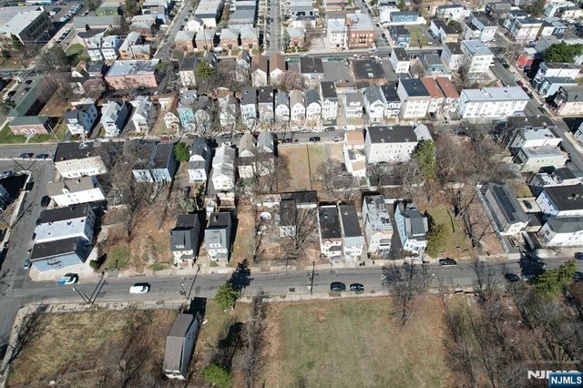 252 Ellis Avenue, Irvington, NJ 07111