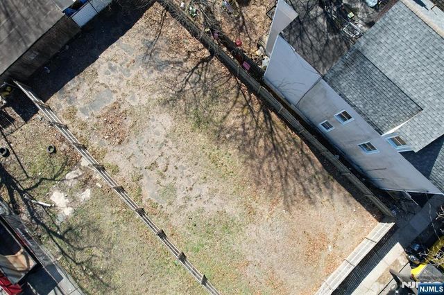252 Ellis Avenue, Irvington, NJ 07111