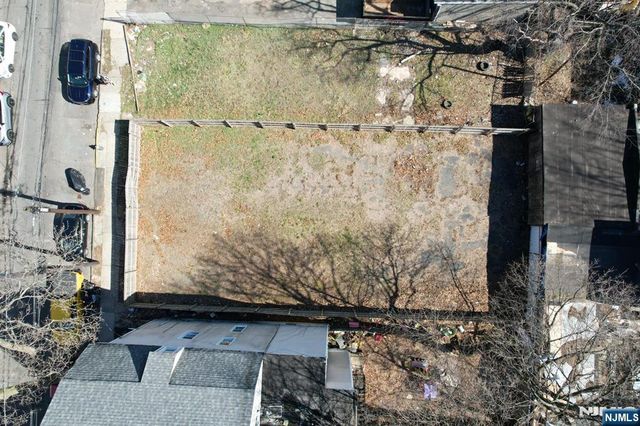 252 Ellis Avenue, Irvington, NJ 07111
