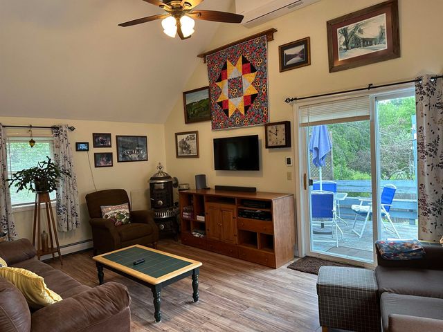72 North Street, Jaffrey, NH 03452