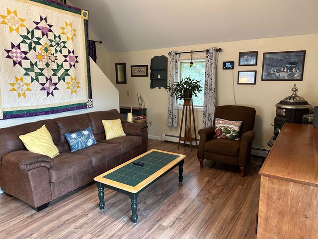 72 North Street, Jaffrey, NH 03452
