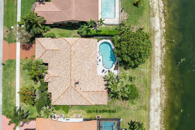 11241 Island Lakes Lane, Boca Raton, FL 33498