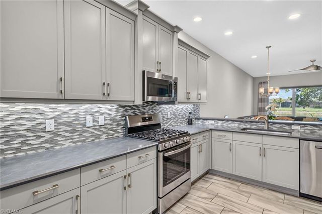 28405 Abruzzo DR, Bonita Springs, FL 34135