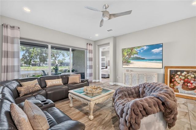 28405 Abruzzo DR, Bonita Springs, FL 34135