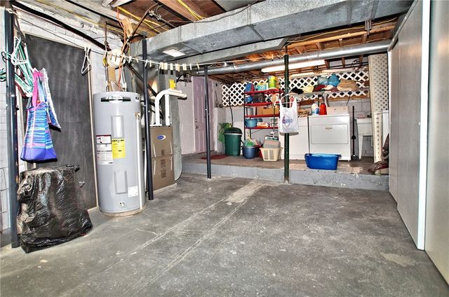 2369 Harrow Road, Upper St Clair, PA 15241