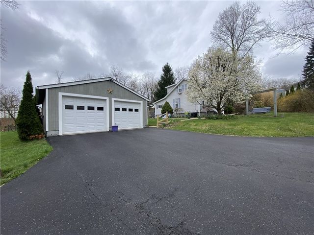 2369 Harrow Road, Upper St Clair, PA 15241